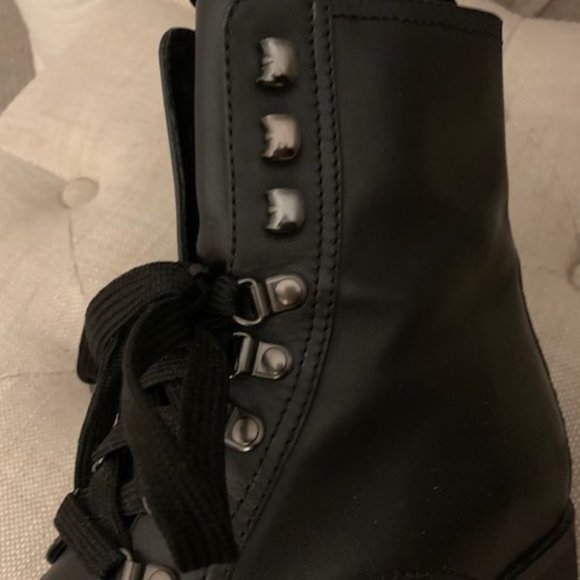 PRADA Black Leather Combat Boot w/ lug sole size 39 - Picture 12 of 14